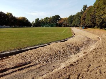 Remont i modernizacja bieżni na stadionie sportowym w Lututowie